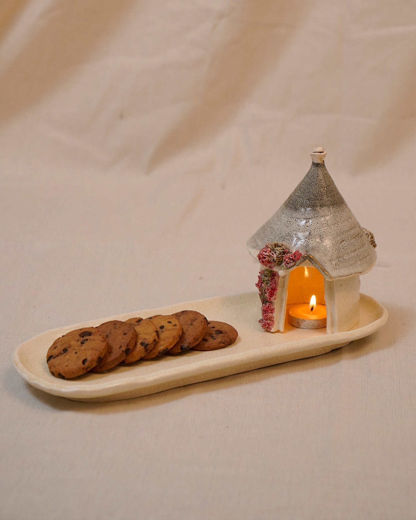 Tea Light Candle Holder - Single Trullo hut with Tray